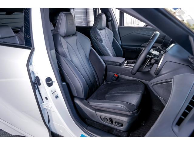 ＲＸ ＲＸ５００ｈ　Ｆスポーツパフォーマンス　ＡＷＤ　プリクラッシュセーフティ　Ｂｌｕｅｔｏｏｔｈ　Ｂカメラ　ＬＥＤ　エアコン　ＰＫＳＢ　ＥＴＣ　オートクルーズ　記録簿　シートエアコン　パワーウィンド　インテリキー　盗難防止システム　パワーシート（18枚目）