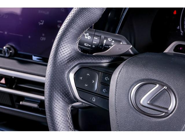 ＲＸ ＲＸ５００ｈ　Ｆスポーツパフォーマンス　ＡＷＤ　プリクラッシュセーフティ　Ｂｌｕｅｔｏｏｔｈ　Ｂカメラ　ＬＥＤ　エアコン　ＰＫＳＢ　ＥＴＣ　オートクルーズ　記録簿　シートエアコン　パワーウィンド　インテリキー　盗難防止システム　パワーシート（54枚目）