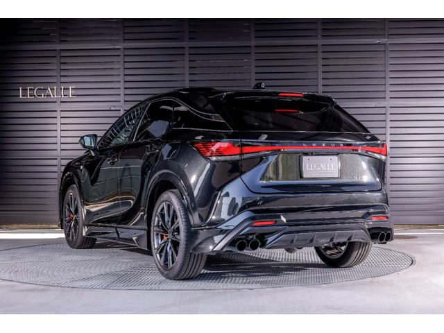 ＲＸ ＲＸ３５０　Ｆスポーツ　４ＷＤ車　ダブルエアコン　Ｂｌｕｅｔｏｏｔｈ対応　ＬＥＤヘッド　クルーズコントロール　セキュリティー　メモリーナビ　全席ＰＷ　エアコン　エアバッグ　Ｐシート　バックカメラ　スマートキー　シートエアコン（10枚目）