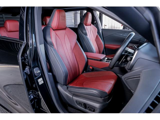 ＲＸ ＲＸ３５０　Ｆスポーツ　４ＷＤ車　ダブルエアコン　Ｂｌｕｅｔｏｏｔｈ対応　ＬＥＤヘッド　クルーズコントロール　セキュリティー　メモリーナビ　全席ＰＷ　エアコン　エアバッグ　Ｐシート　バックカメラ　スマートキー　シートエアコン（19枚目）