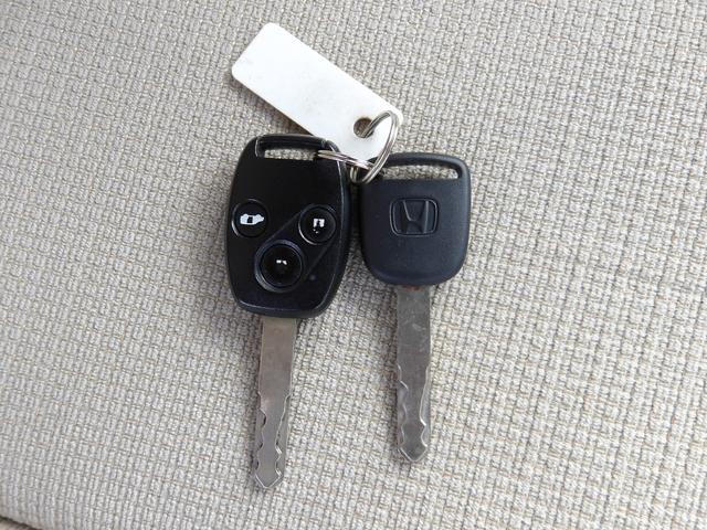 ステップワゴン Ｇ　Ｌパッケージ　車検２年付き　雹害　ナビ　バックカメラ　ＥＴＣ　左側電動スライドドア　キーレスキー　エコモード（67枚目）