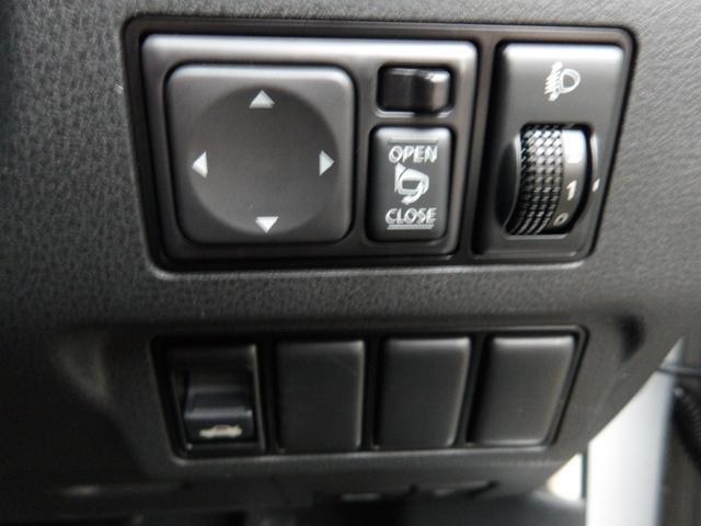 ブルーバードシルフィ ２０Ｍ　車検２年付き　メモリーナビ　ＣＤ　ＤＶＤ　フルセグＴＶ　Ｂｌｕｅｔｏｏｔｈ　ＥＴＣ　スマートキー（16枚目）