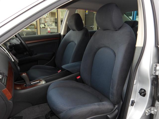 ブルーバードシルフィ ２０Ｍ　車検２年付き　メモリーナビ　ＣＤ　ＤＶＤ　フルセグＴＶ　Ｂｌｕｅｔｏｏｔｈ　ＥＴＣ　スマートキー（20枚目）