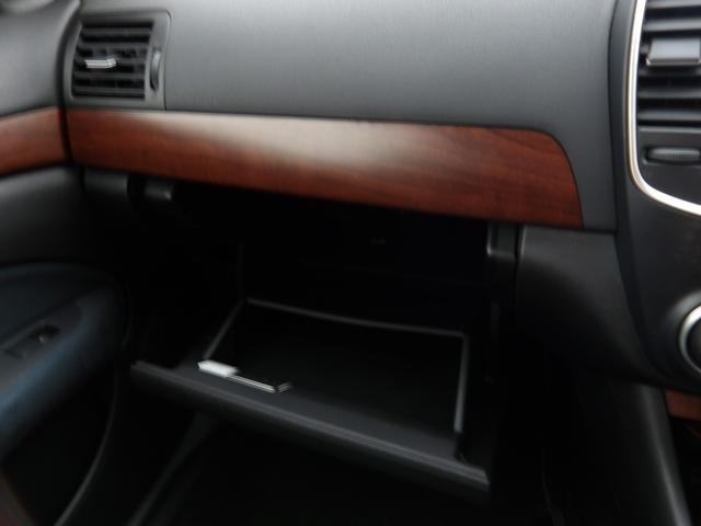ブルーバードシルフィ ２０Ｍ　車検２年付き　メモリーナビ　ＣＤ　ＤＶＤ　フルセグＴＶ　Ｂｌｕｅｔｏｏｔｈ　ＥＴＣ　スマートキー（51枚目）