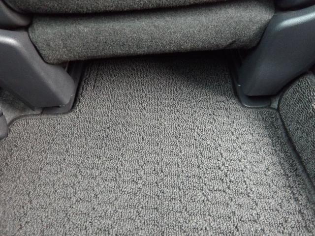 ブルーバードシルフィ ２０Ｍ　車検２年付き　メモリーナビ　ＣＤ　ＤＶＤ　フルセグＴＶ　Ｂｌｕｅｔｏｏｔｈ　ＥＴＣ　スマートキー（60枚目）