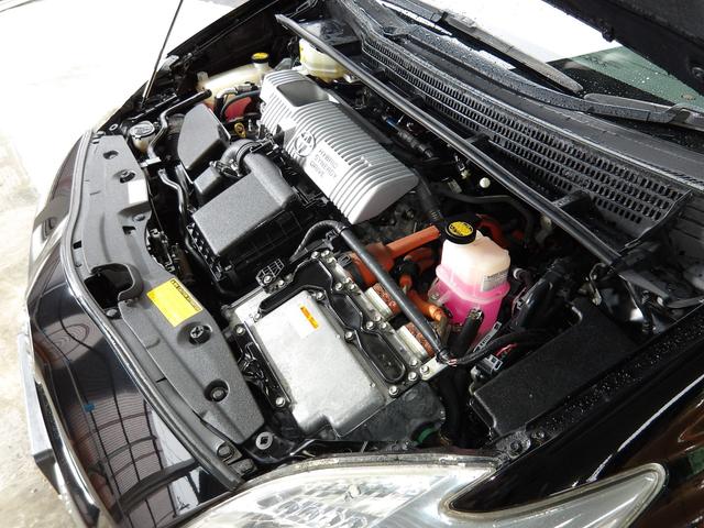 プリウス Ｓ　車検２年付　ＨＤＤナビ／ＣＤ／ＤＶＤ／Ｂｌｕｅｔｏｏｔｈ／ＡＵＸ／地デジ　ビルトインＥＴＣ（8枚目）