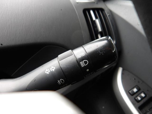 プリウス Ｓ　車検２年付　ＨＤＤナビ／ＣＤ／ＤＶＤ／Ｂｌｕｅｔｏｏｔｈ／ＡＵＸ／地デジ　ビルトインＥＴＣ（25枚目）