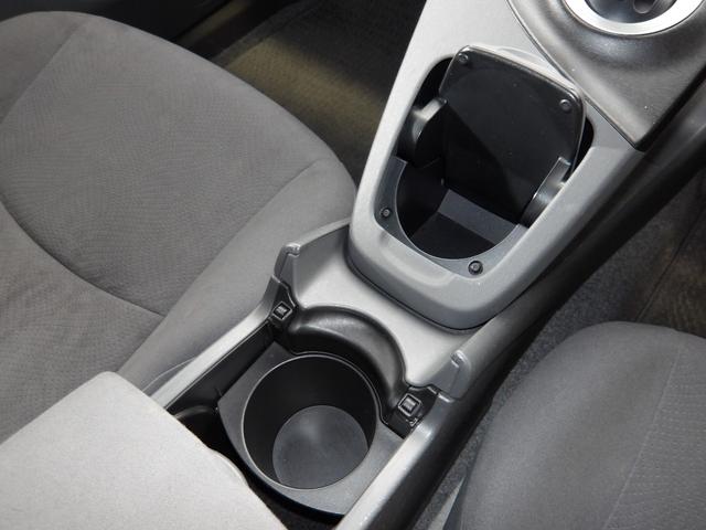 プリウス Ｓ　車検２年付　ＨＤＤナビ／ＣＤ／ＤＶＤ／Ｂｌｕｅｔｏｏｔｈ／ＡＵＸ／地デジ　ビルトインＥＴＣ（40枚目）