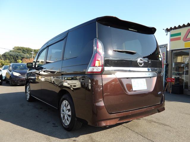 セレナ Ｘ　車検２年付き　ブレーキサポート　横滑り防止　メモリーナビ／ＣＤ／ＤＶＤ／ＢＴ／フルセグＴＶ　バックカメラ　フリップダウンモニター　ＥＴＣ　電動スライドドア　クルーズコントロール（10枚目）