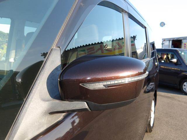 セレナ Ｘ　車検２年付き　ブレーキサポート　横滑り防止　メモリーナビ／ＣＤ／ＤＶＤ／ＢＴ／フルセグＴＶ　バックカメラ　フリップダウンモニター　ＥＴＣ　電動スライドドア　クルーズコントロール（44枚目）