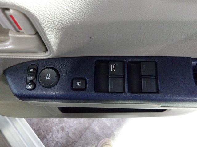 ライフ Ｇ　車検２年付き　走行６，７７６ｋｍ　キーレスリモコン　電動格納ドアミラー（18枚目）