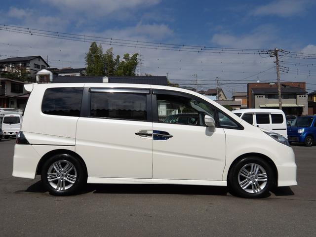 ステップワゴン スパーダＳ　ＨＤＤナビ　スマートスタイルＥＤ　タイミングチェーン　ＨＤＤナビ　バックカメラ　ＥＴＣ　フリップダウンモニター　両側電動スライドドア　スマートキー（7枚目）