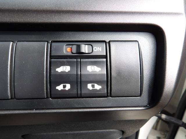 ステップワゴン スパーダＳ　ＨＤＤナビ　スマートスタイルＥＤ　タイミングチェーン　ＨＤＤナビ　バックカメラ　ＥＴＣ　フリップダウンモニター　両側電動スライドドア　スマートキー（16枚目）