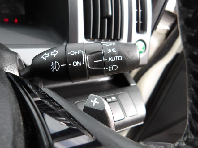 ステップワゴンスパーダ Ｓ　電動スライドドア　ＨＤＤナビ／ＣＤ／ＤＶＤ／ＭＳＶ／フルセグＴＶ　バックカメラ　ＥＴＣ　スマートキー　　セキュリティ　パドルシフト（19枚目）