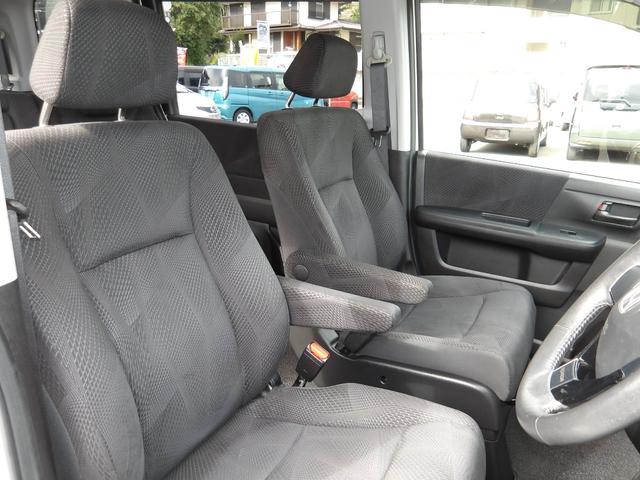 ステップワゴンスパーダ Ｓ　電動スライドドア　ＨＤＤナビ／ＣＤ／ＤＶＤ／ＭＳＶ／フルセグＴＶ　バックカメラ　ＥＴＣ　スマートキー　　セキュリティ　パドルシフト（24枚目）