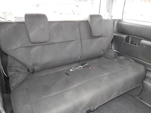 ステップワゴンスパーダ Ｓ　電動スライドドア　ＨＤＤナビ／ＣＤ／ＤＶＤ／ＭＳＶ／フルセグＴＶ　バックカメラ　ＥＴＣ　スマートキー　　セキュリティ　パドルシフト（26枚目）