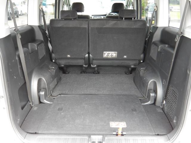 ステップワゴンスパーダ Ｓ　電動スライドドア　ＨＤＤナビ／ＣＤ／ＤＶＤ／ＭＳＶ／フルセグＴＶ　バックカメラ　ＥＴＣ　スマートキー　　セキュリティ　パドルシフト（32枚目）