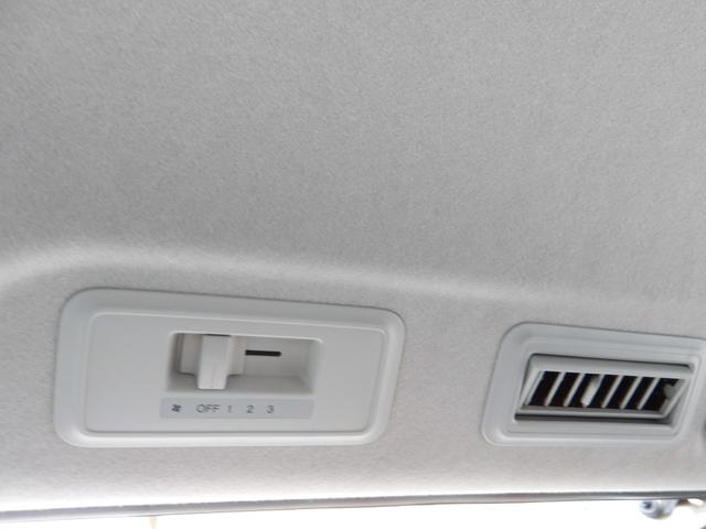 ステップワゴンスパーダ Ｓ　電動スライドドア　ＨＤＤナビ／ＣＤ／ＤＶＤ／ＭＳＶ／フルセグＴＶ　バックカメラ　ＥＴＣ　スマートキー　　セキュリティ　パドルシフト（40枚目）