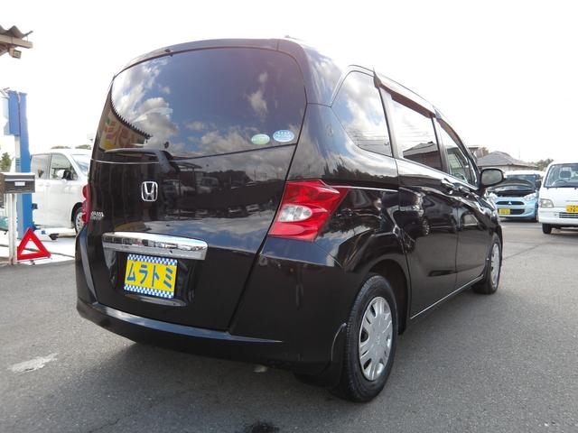 フリード Ｇ　ジャストセレクション　車検２年付き　メモリーナビ／ＣＤ／ＤＶＤ／Ｂｌｕｅｔｏｏｔｈ／フルセグＴＶ　バックカメラ　ＥＴＣ　両側電動スライドドア　スマートキー　ＥＣＯＮ（8枚目）