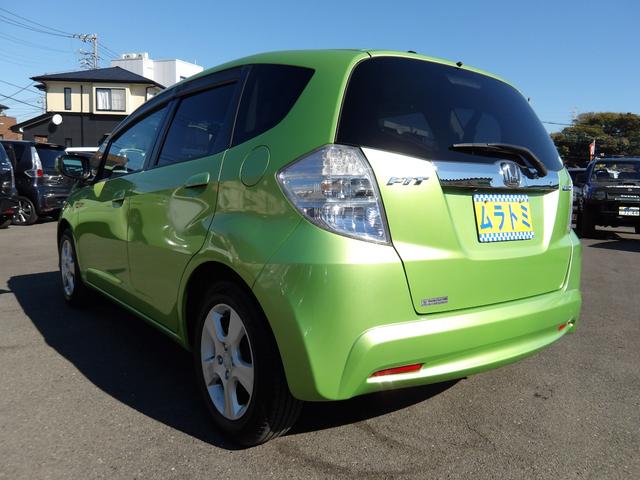 フィットハイブリッド スマートセレクション 車検2年付き HDDナビ/CD/DVD/MSV/TV バックカメラ ETC スマートキー クルーズコントロール(11枚目)