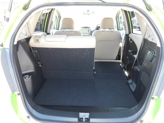 フィットハイブリッド スマートセレクション 車検2年付き HDDナビ/CD/DVD/MSV/TV バックカメラ ETC スマートキー クルーズコントロール(31枚目)