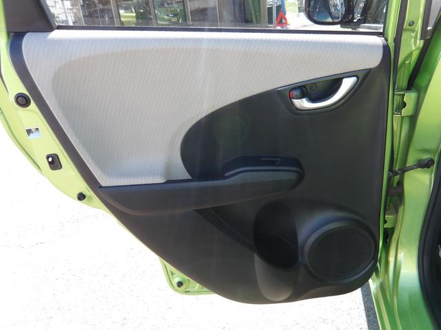 フィットハイブリッド スマートセレクション 車検2年付き HDDナビ/CD/DVD/MSV/TV バックカメラ ETC スマートキー クルーズコントロール(63枚目)