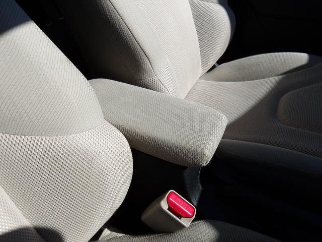 フィットハイブリッド スマートセレクション 車検2年付き HDDナビ/CD/DVD/MSV/TV バックカメラ ETC スマートキー クルーズコントロール(65枚目)