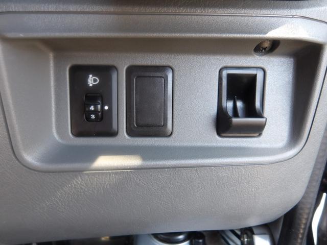 NV100クリッパーバン DX 車検2年付き カロッツェリアメモリーナビ CD バックカメラ コーナーセンサー ヘッドライトレベライザー 両側スライドドア(18枚目)