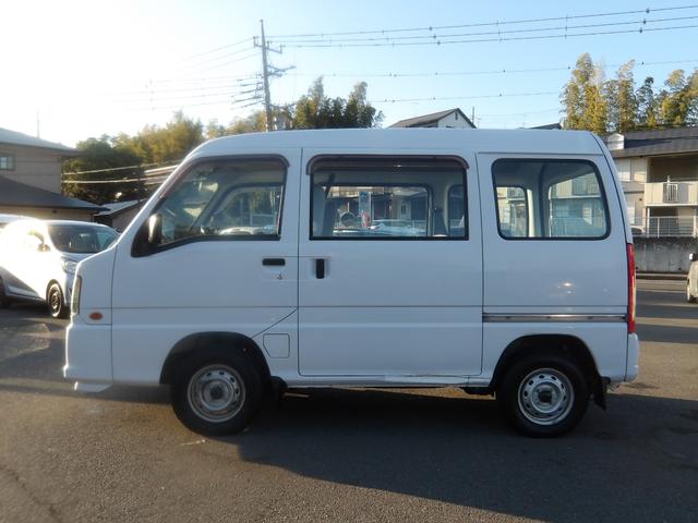 サンバーバン ＶＢ　車検２年付き　５速マニュアル車　エアコン　パワステ（8枚目）