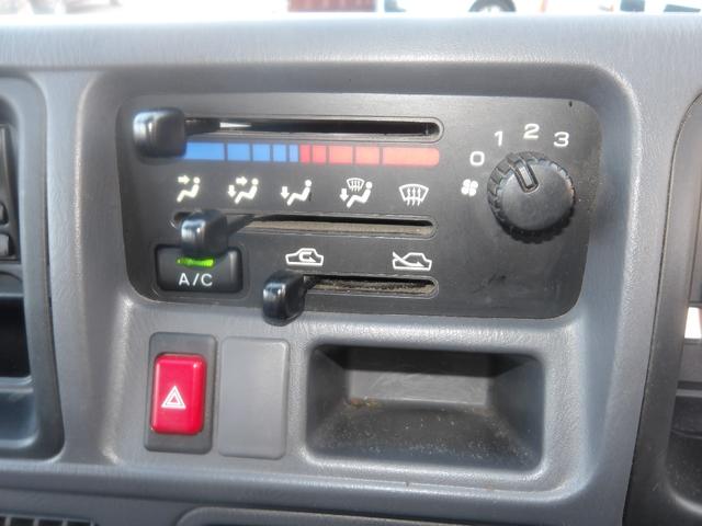 サンバーバン ＶＢ　車検２年付き　５速マニュアル車　エアコン　パワステ（15枚目）