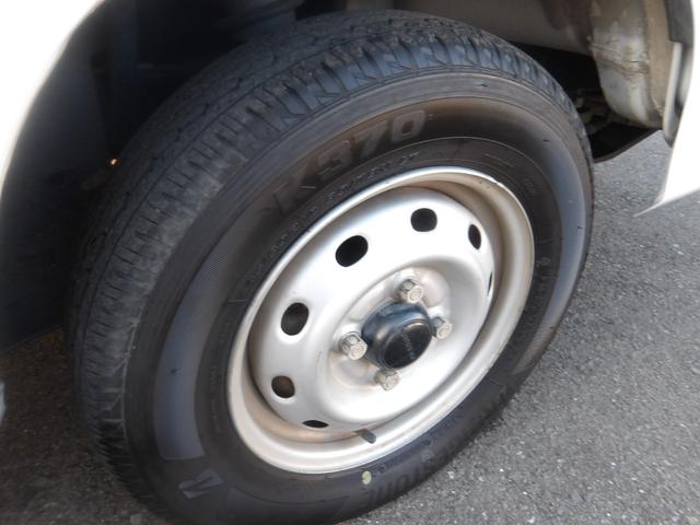 サンバーバン ＶＢ　車検２年付き　５速マニュアル車　エアコン　パワステ（55枚目）