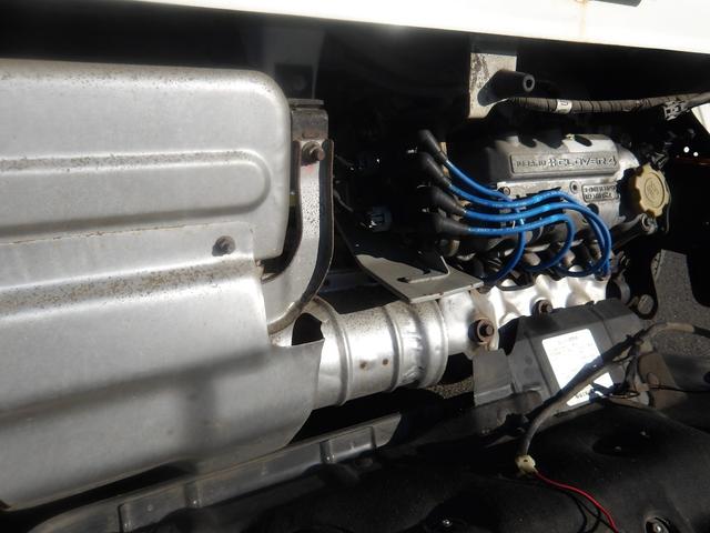 サンバートラック ＴＢ　５速マニュアル車　エアコン　パワステ　エアバッグ（42枚目）