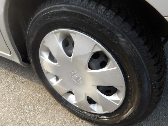 フリード Ｇ　ジャストセレクション　８人乗り　車検２年付き　ＨＤＤナビ／ＣＤ／ＤＶＤ／ＭＳＶ／ワンセグ　バックカメラ　ＥＴＣ　電動スライドドア　キーレスキー（11枚目）