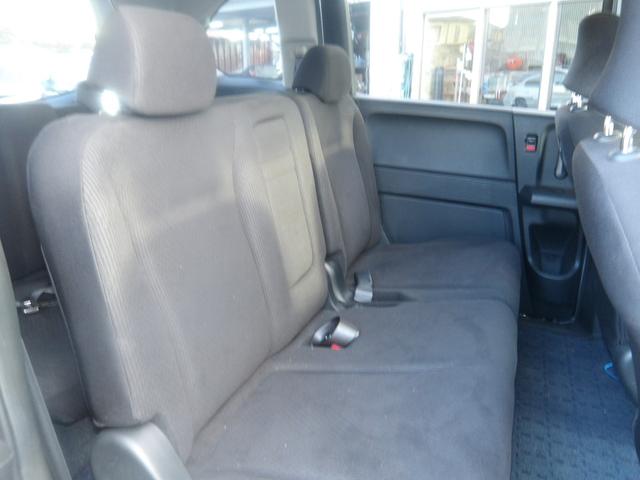 フリード Ｇ　ジャストセレクション　８人乗り　車検２年付き　ＨＤＤナビ／ＣＤ／ＤＶＤ／ＭＳＶ／ワンセグ　バックカメラ　ＥＴＣ　電動スライドドア　キーレスキー（18枚目）