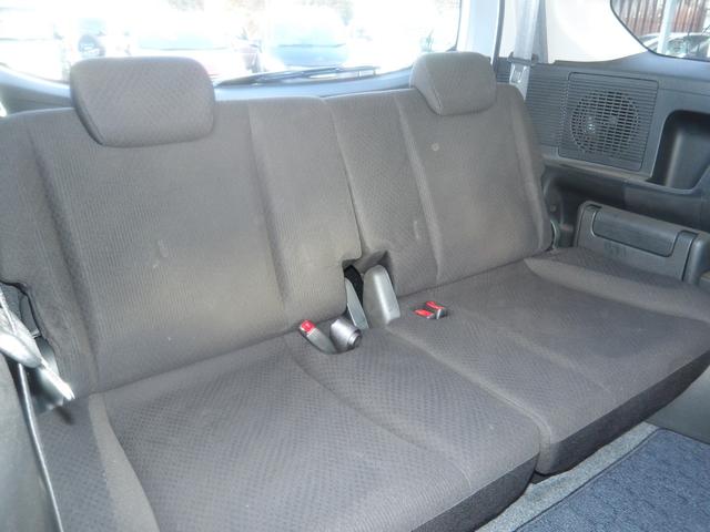 フリード Ｇ　ジャストセレクション　８人乗り　車検２年付き　ＨＤＤナビ／ＣＤ／ＤＶＤ／ＭＳＶ／ワンセグ　バックカメラ　ＥＴＣ　電動スライドドア　キーレスキー（22枚目）