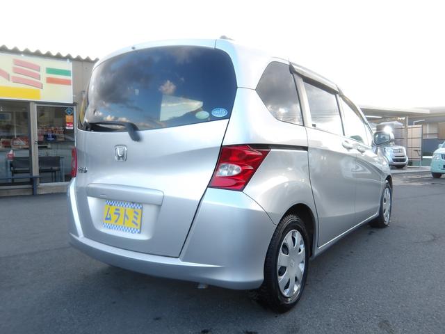 フリード Ｇ　ジャストセレクション　８人乗り　車検２年付き　ＨＤＤナビ／ＣＤ／ＤＶＤ／ＭＳＶ／ワンセグ　バックカメラ　ＥＴＣ　電動スライドドア　キーレスキー（33枚目）