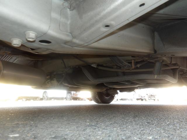 フリード Ｇ　ジャストセレクション　８人乗り　車検２年付き　ＨＤＤナビ／ＣＤ／ＤＶＤ／ＭＳＶ／ワンセグ　バックカメラ　ＥＴＣ　電動スライドドア　キーレスキー（53枚目）