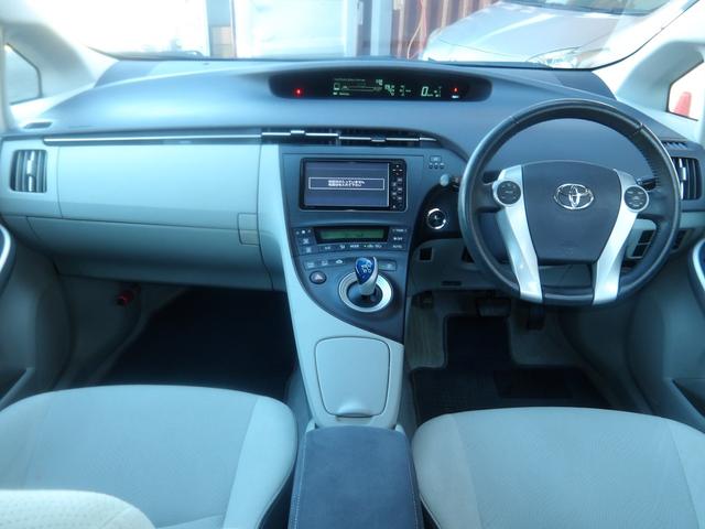 プリウス Ｓ　ＬＥＤエディション　ＳＤナビ／ＣＤ／ＡＵＸ／ワンセグＴＶ　バックカメラ　ＥＴＣ　スマートキー　プッシュスタート　セキュリティ　ＬＥＤオートヘッドライト　フォグライト（17枚目）