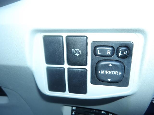 プリウス Ｓ　ＬＥＤエディション　ＳＤナビ／ＣＤ／ＡＵＸ／ワンセグＴＶ　バックカメラ　ＥＴＣ　スマートキー　プッシュスタート　セキュリティ　ＬＥＤオートヘッドライト　フォグライト（23枚目）