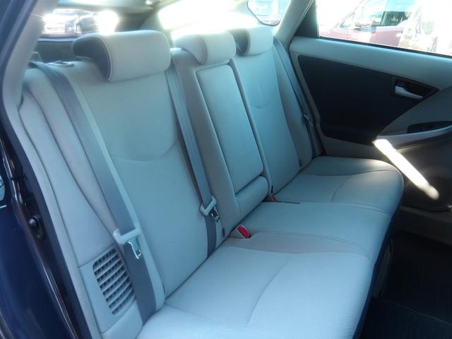 プリウス Ｓ　ＬＥＤエディション　ＳＤナビ／ＣＤ／ＡＵＸ／ワンセグＴＶ　バックカメラ　ＥＴＣ　スマートキー　プッシュスタート　セキュリティ　ＬＥＤオートヘッドライト　フォグライト（33枚目）