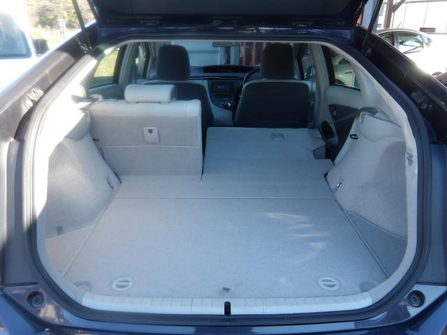 プリウス Ｓ　ＬＥＤエディション　ＳＤナビ／ＣＤ／ＡＵＸ／ワンセグＴＶ　バックカメラ　ＥＴＣ　スマートキー　プッシュスタート　セキュリティ　ＬＥＤオートヘッドライト　フォグライト（43枚目）