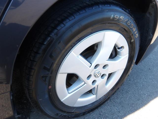 プリウス Ｓ　ＬＥＤエディション　ＳＤナビ／ＣＤ／ＡＵＸ／ワンセグＴＶ　バックカメラ　ＥＴＣ　スマートキー　プッシュスタート　セキュリティ　ＬＥＤオートヘッドライト　フォグライト（51枚目）