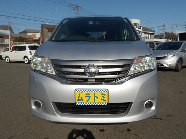 セレナ ２０Ｘ　Ｓ－ハイブリッド　車検２年付き　ＳＤナビ／ＣＤ／ＤＶＤ／フルセグＴＶ　フリップダウンモニター　バックカメラ　ＥＴＣ　スマートキー　プッシュスタート　セキュリティ　電動スライドドア（6枚目）