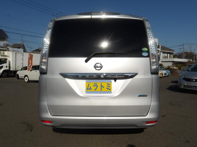 セレナ ２０Ｘ　Ｓ－ハイブリッド　車検２年付き　ＳＤナビ／ＣＤ／ＤＶＤ／フルセグＴＶ　フリップダウンモニター　バックカメラ　ＥＴＣ　スマートキー　プッシュスタート　セキュリティ　電動スライドドア（9枚目）