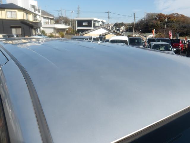 セレナ ２０Ｘ　Ｓ－ハイブリッド　車検２年付き　ＳＤナビ／ＣＤ／ＤＶＤ／フルセグＴＶ　フリップダウンモニター　バックカメラ　ＥＴＣ　スマートキー　プッシュスタート　セキュリティ　電動スライドドア（10枚目）