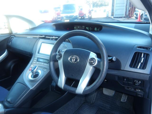 プリウス S 車検2年付き 後期モデル SDナビ/CD/DVD/Bluetooth/フルセグTV バックカメラ ETC スマートキー プッシュスタート セキュリティ(13枚目)