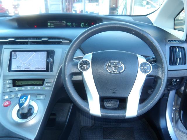 プリウス S 車検2年付き 後期モデル SDナビ/CD/DVD/Bluetooth/フルセグTV バックカメラ ETC スマートキー プッシュスタート セキュリティ(18枚目)