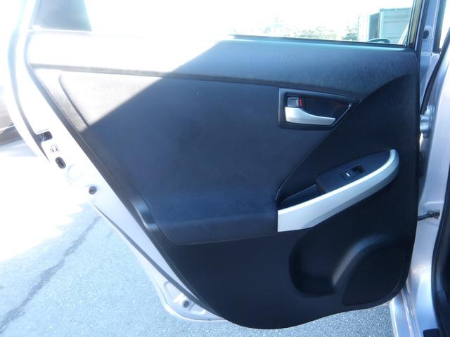 プリウス S 車検2年付き 後期モデル SDナビ/CD/DVD/Bluetooth/フルセグTV バックカメラ ETC スマートキー プッシュスタート セキュリティ(62枚目)