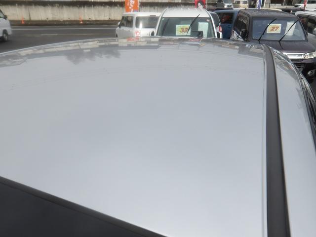 フィットハイブリッド Ｆパッケージ　車検２年付き　ＨＤＤナビ／ＣＤ／ＤＶＤ／Ｂｌｕｅｔｏｏｔｈ／ＭＳＶ／フルセグＴＶ　バックカメラ　ＥＴＣ　ブレーキサポート　横滑り防止　スマートキー　プッシュスタート（10枚目）