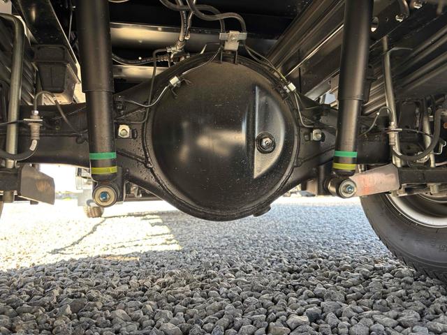 デュトロ 超ロング全低床ターボ 3t ワイド幅 超ロング ウィング 跳ね上げゲート MT LED バックカメラ スマートキー アイドリングストップ 電動格納ミラー ESC エアコン ミュージックプレイヤー接続可(25枚目)